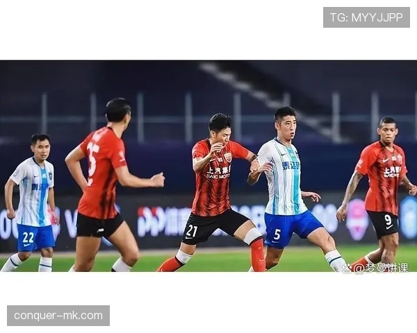 中国足球进入密集赛程考验，球队备战面临巨大压力