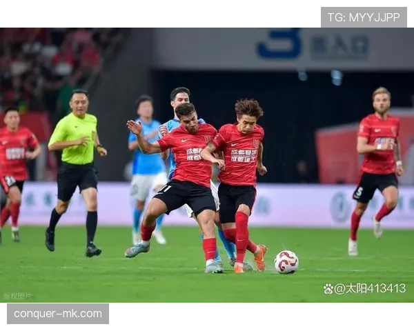 中超半程战罢：争冠形势渐趋明朗，多队表现抢眼展望下半程