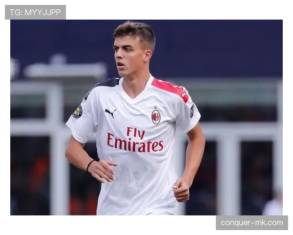 马尔蒂尼比赛风格解析:防守稳健、位置感出色、职业生涯表现持续稳定 马尔蒂尼比赛风格解析:防守稳健、位置感出色、职业生涯表现持续稳定